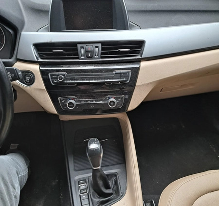 BMW X1 cena 39900 przebieg: 168000, rok produkcji 2016 z Górowo Iławeckie małe 46